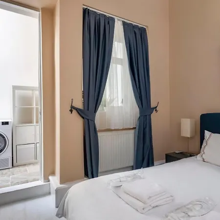 High Ceiling Authentic Historic Ottoman Home! #49 Apartamento